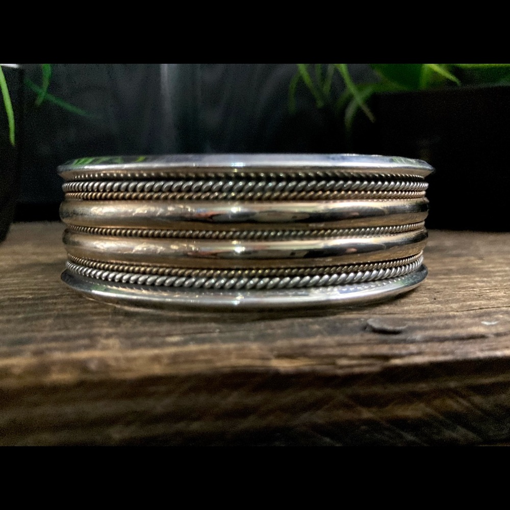 Vintage Signed Heavy Navajo Native American Twisted Rope Cuff Bracelet 7" - Picture 5 of 15